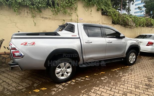 Toyota Hilux 2.8 Diesel 2020 Gray