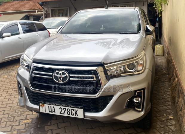 Toyota Hilux 2.8 Diesel 2020 Gray