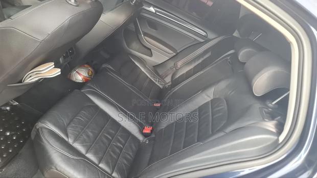 Volkswagen Golf R 4-Door 2016 Blue