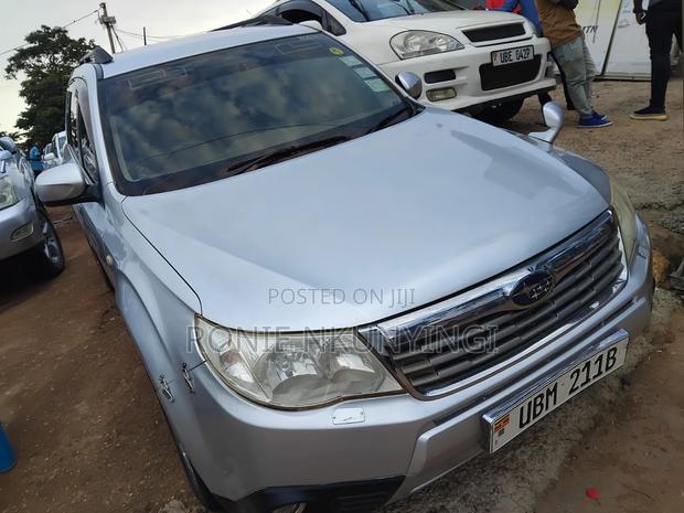 Subaru Forester 2010 Silver