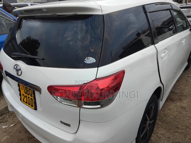 Toyota Wish 2010 White