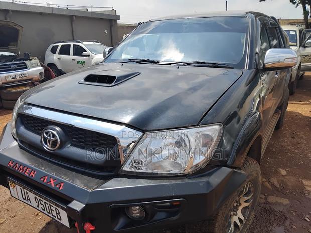 Toyota Hilux 2009 Black