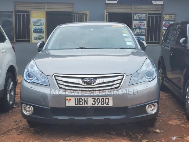 Subaru Outback 2012 Gray