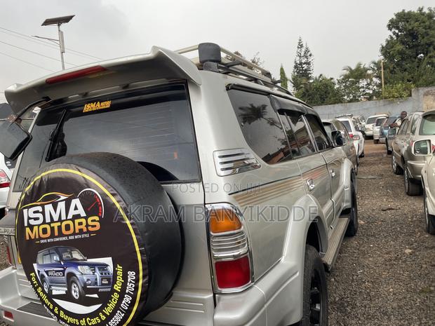 Toyota Land Cruiser Prado 2001 Silver