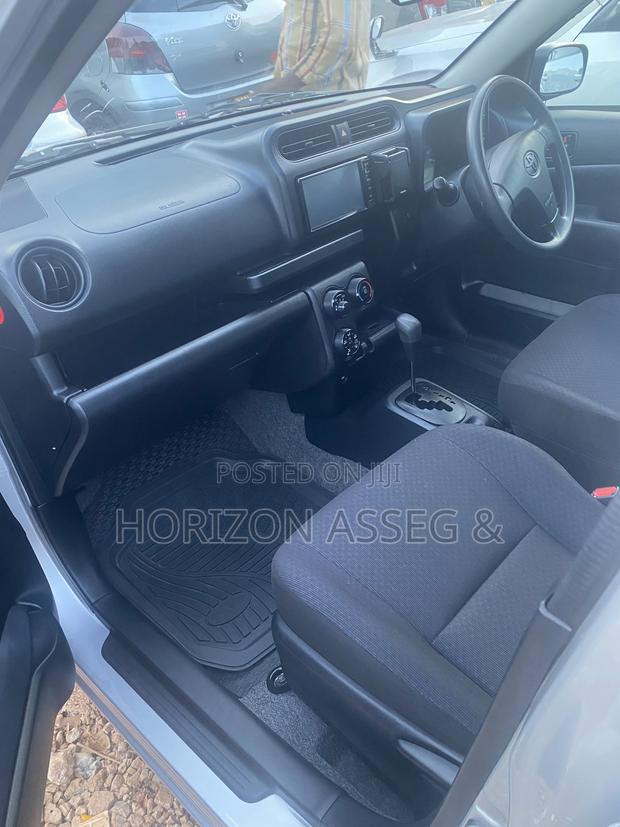 Toyota Probox 1.5 DX Comfort 2WD 2015 Silver