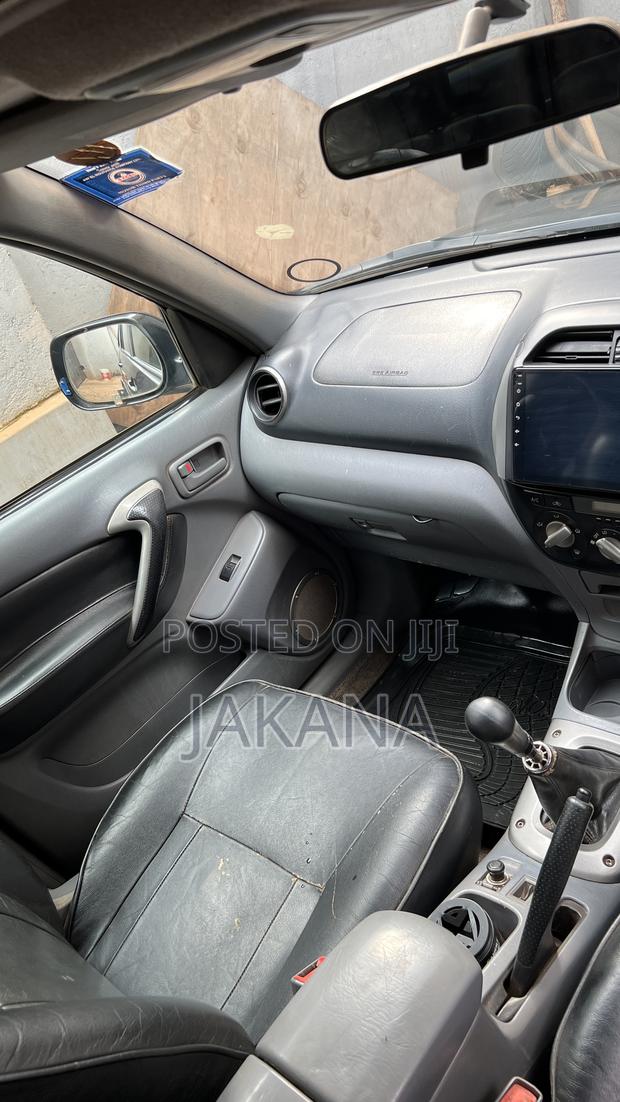 Toyota RAV4 2010 Black