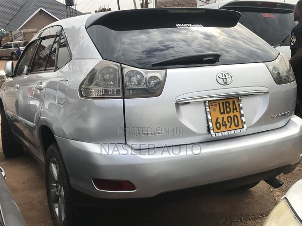 Toyota Harrier 2009 Silver