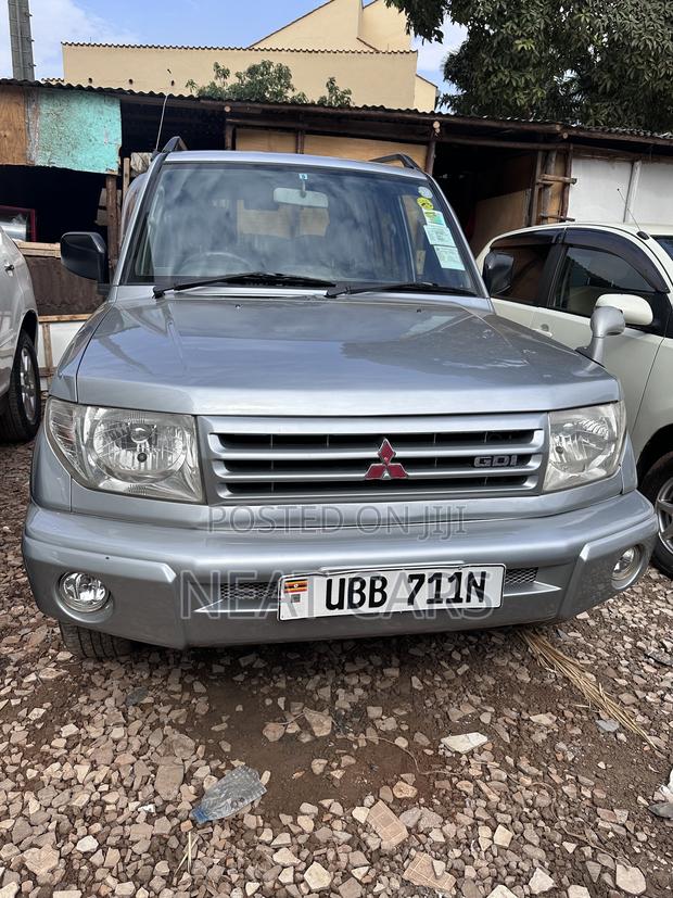 Mitsubishi Pajero IO 2007 Silver