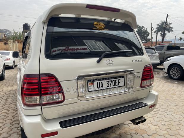 Toyota Land Cruiser 2006 Pearl