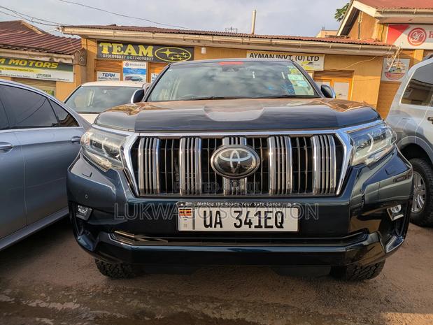 Toyota Land Cruiser Prado 2019 Black