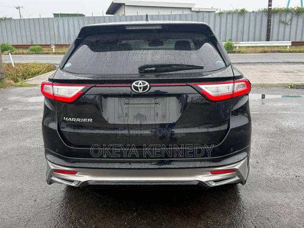 Toyota Harrier 2018 Black
