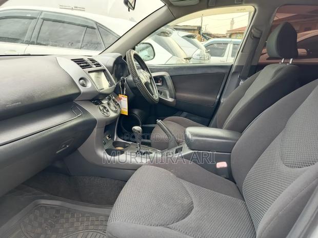 Toyota RAV4 2008 White