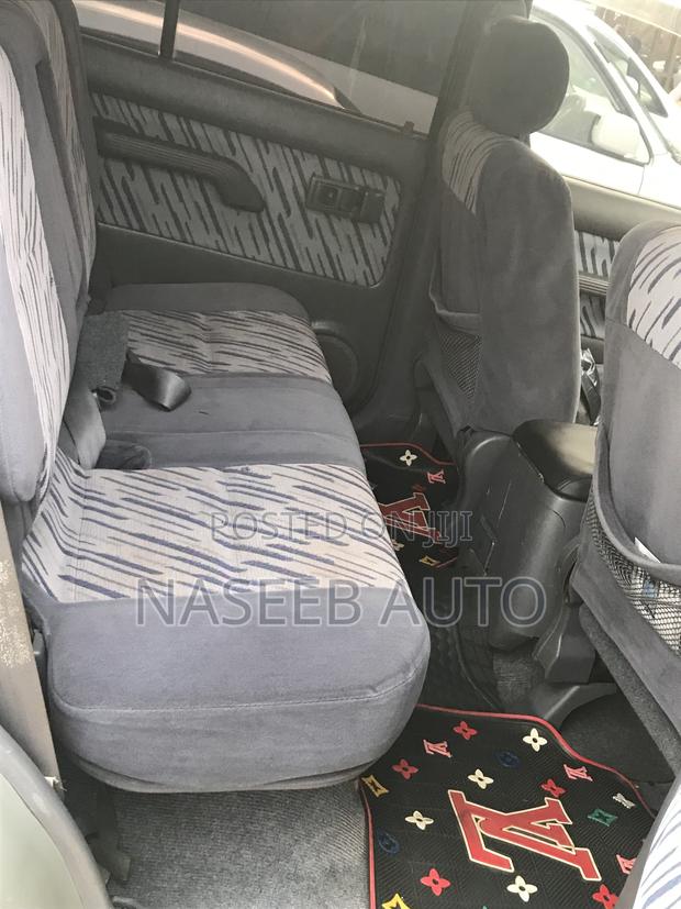 Toyota Land Cruiser Prado 2000 Silver