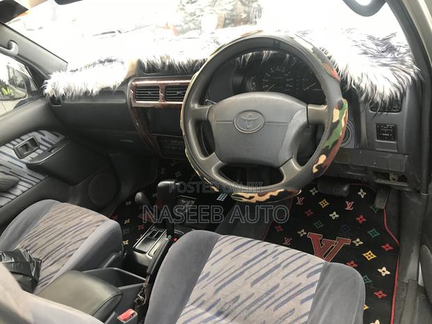 Toyota Land Cruiser Prado 2000 Silver