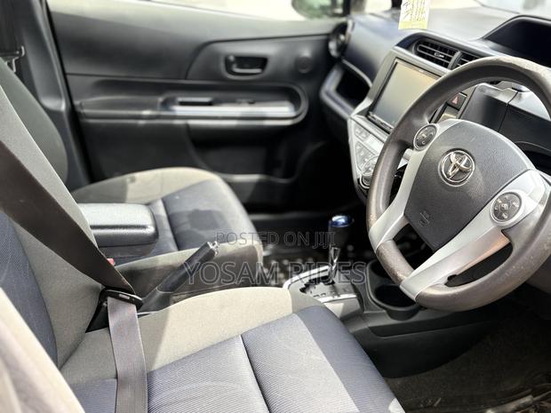 Toyota Aqua G 2014 Black