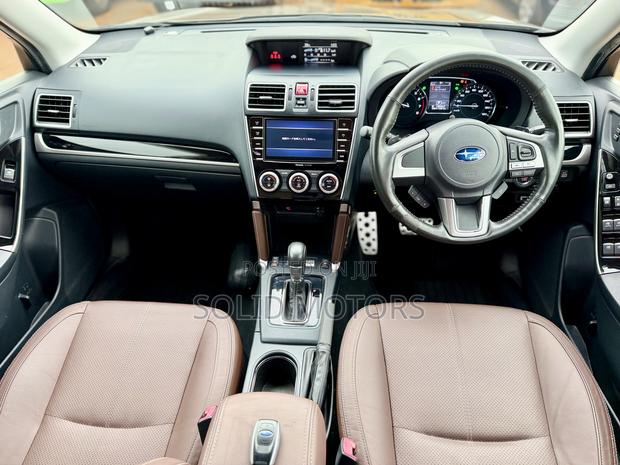 Subaru Forester 2.0XT Premium AWD 2017 Brown