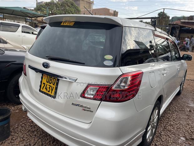 Subaru Exiga 2011 White