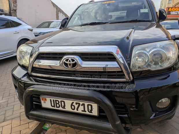Toyota Hilux Surf 2009 Black