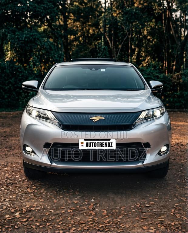 Toyota Harrier 2.0 2018 Silver