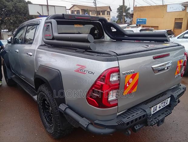 Toyota Hilux Revo Double Cab Deisel 2.8 AWD 2019 Silver
