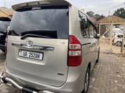 Toyota Noah 2013 Gold for sale
