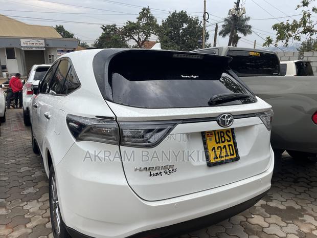 Toyota Harrier 2016 White