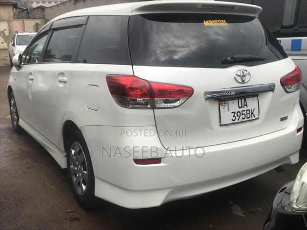 Toyota Wish 2010 White