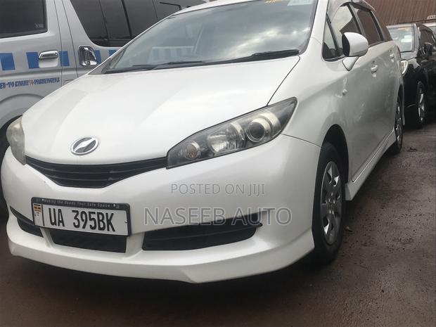 Toyota Wish 2010 White