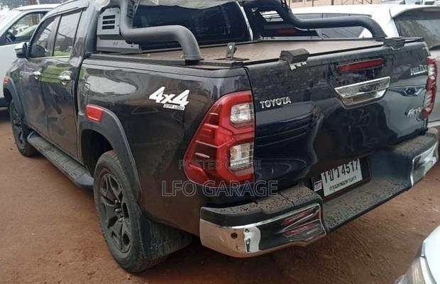 Toyota Hilux Revo Double Cab Deisel 2.8 RWD 2021 Blue