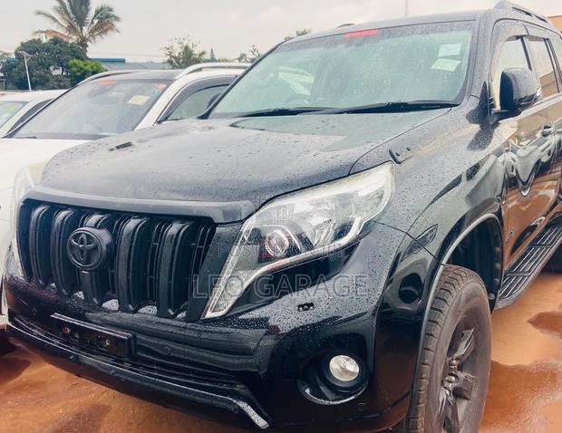 Toyota Land Cruiser Prado 2.8 2017 Black