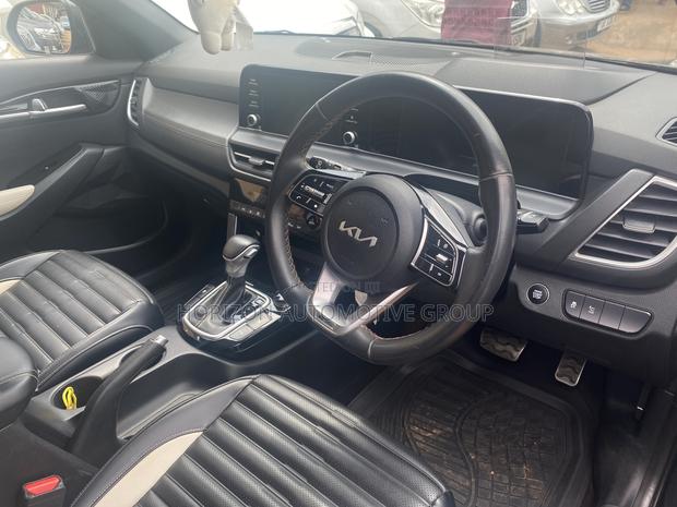 Kia Seltos S 2024 Green
