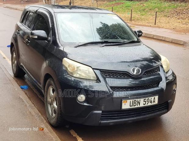 Toyota IST 2010 Black