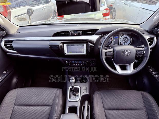 Toyota Hilux Revo Double Cab Deisel 2.8 RWD 2021 Green