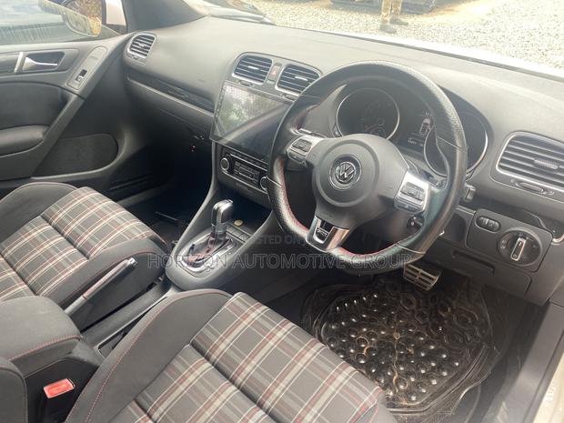Volkswagen Golf GTI 2014 White
