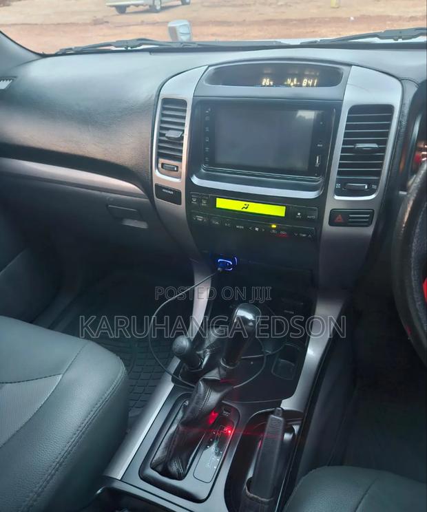 Toyota Land Cruiser Prado 2.7 5dr 2004 Silver