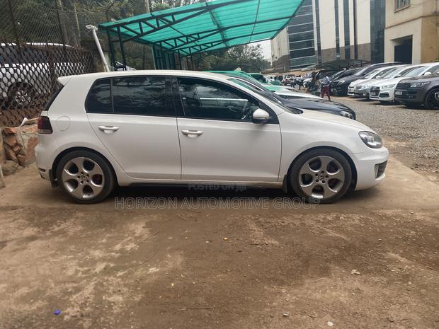 Volkswagen Golf GTI 2014 White