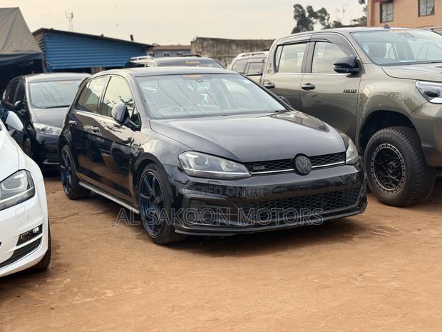 Volkswagen Golf 2013 Black