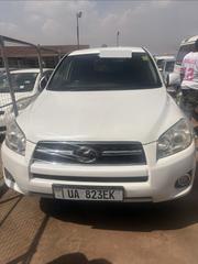 Toyota RAV4 2010 White for sale