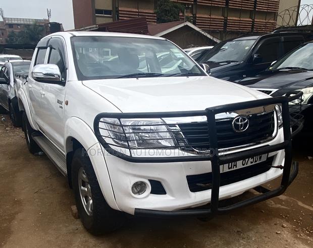 Toyota Hilux 2.5 D-4D SRX 2006 White