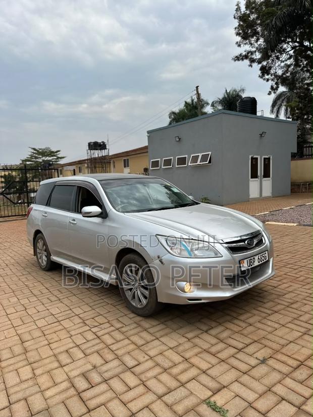 Subaru Exiga 2008 Silver