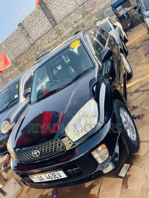 Toyota RAV4 1.8 2005 Black
