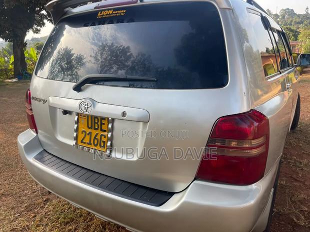 Toyota Kluger 2008 Silver