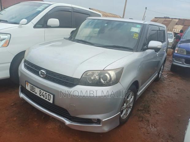 Toyota Corolla Rumion 2010 Silver