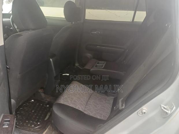 Toyota Corolla Rumion 2010 Silver