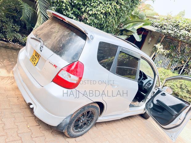 Honda Fit Aria 2004 Silver