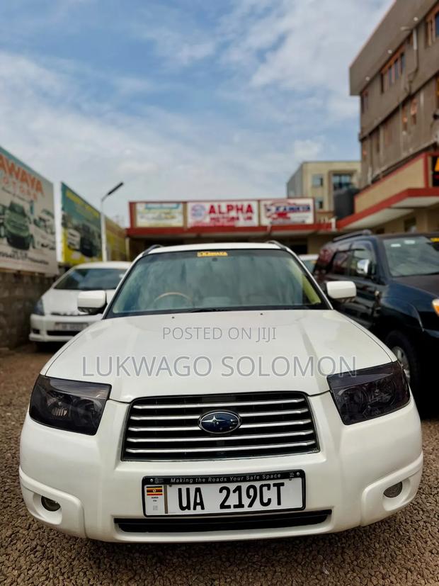 Subaru Forester 2004 White