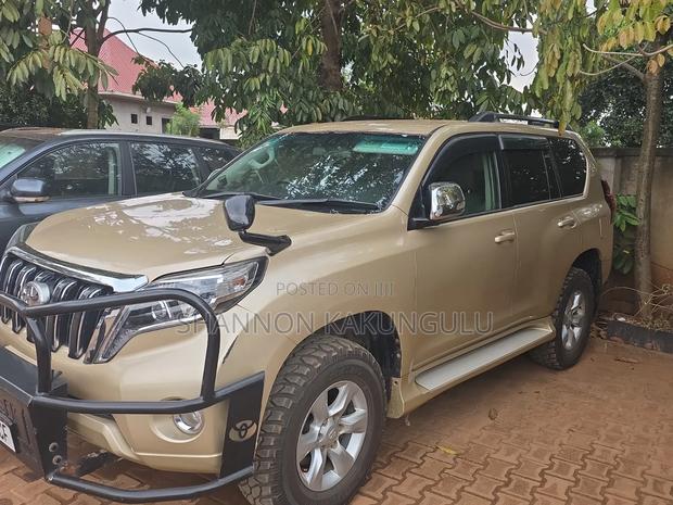 Toyota Land Cruiser Prado 3.0 TD 2012 Gold