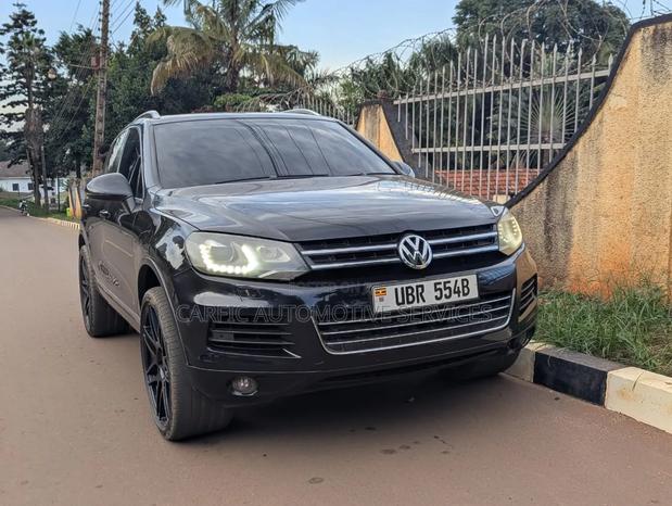 Volkswagen Touareg 2014 Black