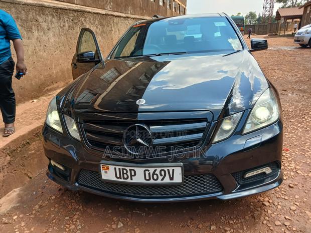 Mercedes-Benz E300 2014 Black