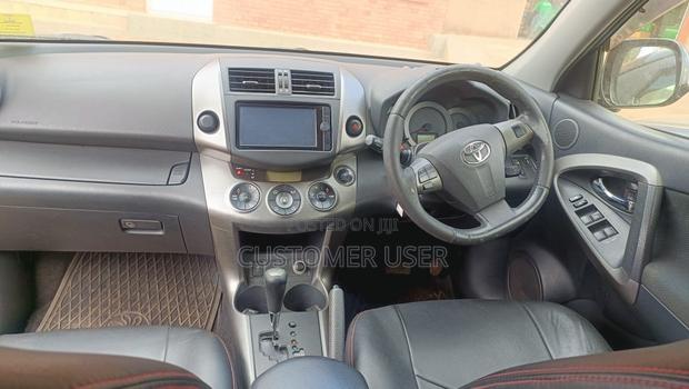 Toyota RAV4 SV Premium 2014 Black